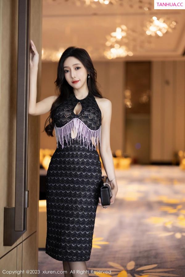 [XiuRen]高清写真图 2023.05.19 No.6772 王馨瑶yanni 黑丝美腿